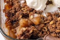 The Easiest Apple Crisp Ever