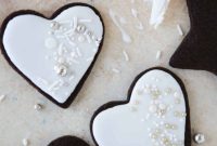 Effortless Cookie Frosting