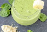 Light and Creamy Peanut Butter Banana Spinach Smoothie