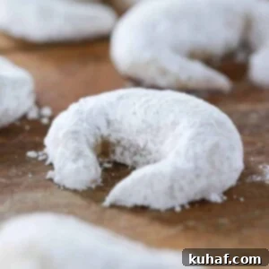 Cardamom Crescent Cookies powdered sugar.