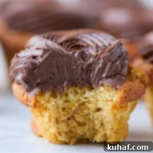 Decadent Chocolate Caramel Cupcakes 6 img 26731 5