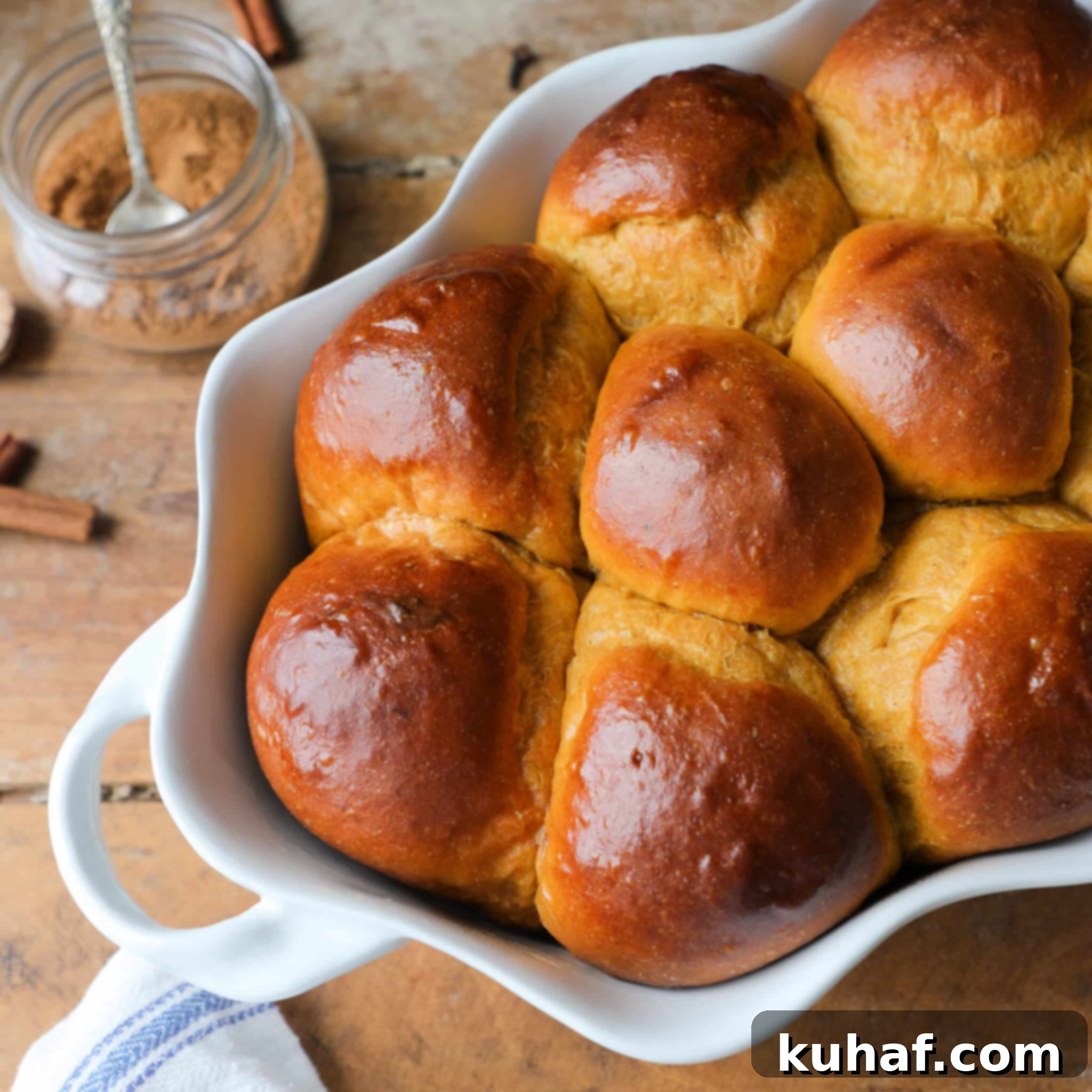Warm Pumpkin Spice Dinner Rolls 4 Pumpkin Spice Dinner Rolls Eating Ready