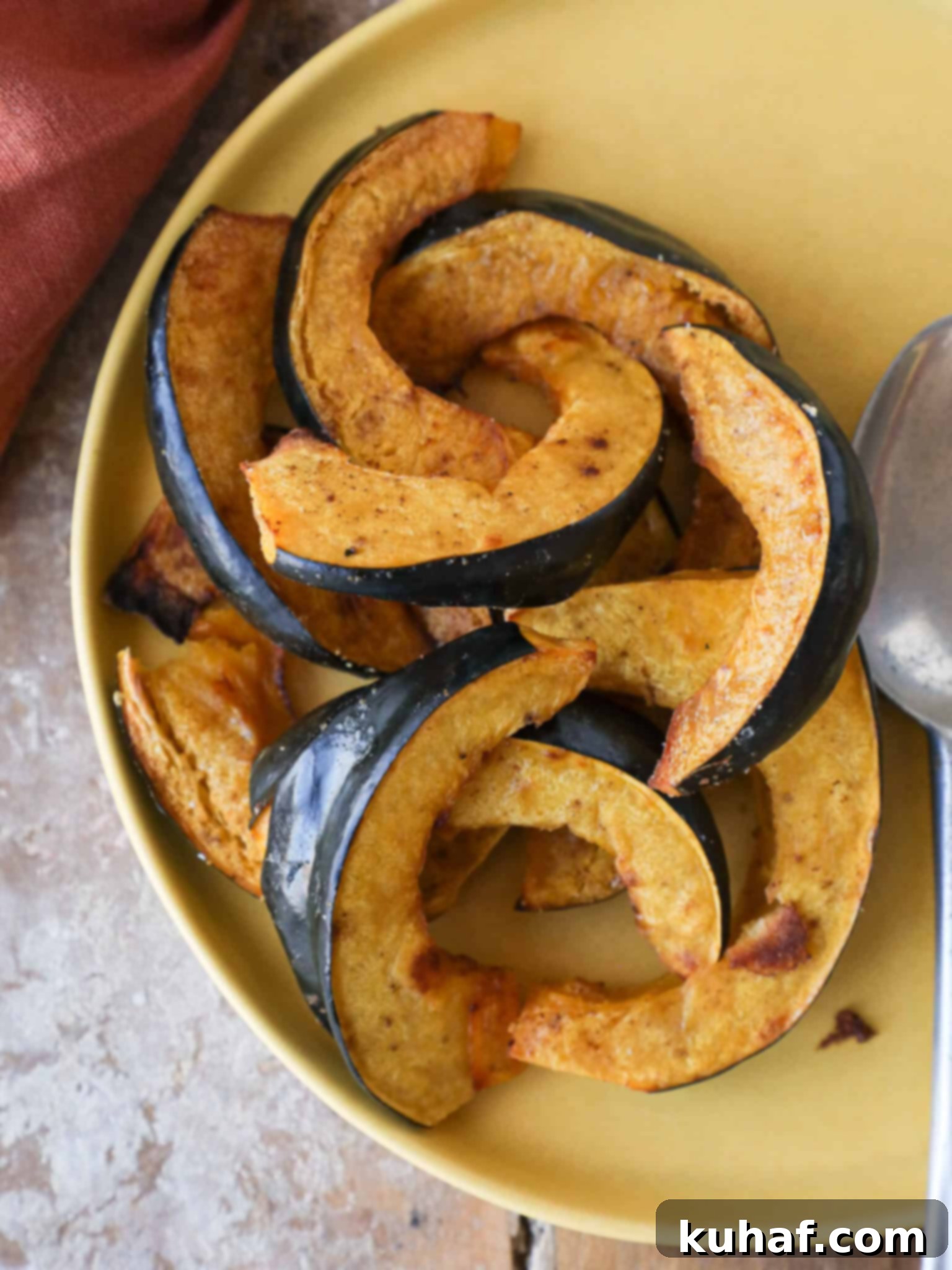 Perfectly Roasted Acorn Squash 2 Healthy Roasted Acorn Squash Yellow Plate