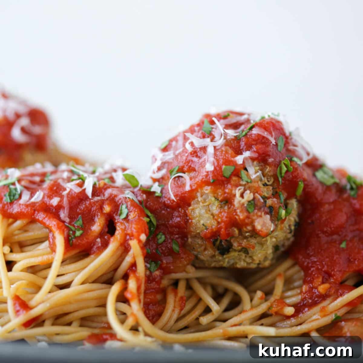 Quinoa Vegetarian Meatballs in sauce details
