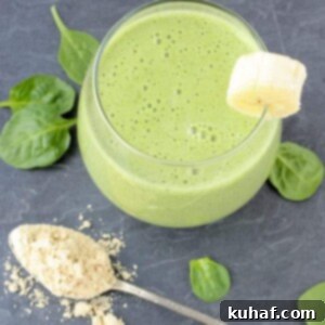 Light and Creamy Peanut Butter Banana Spinach Smoothie 5 Low calorie peanut butter banana spinach smoothie banana slice